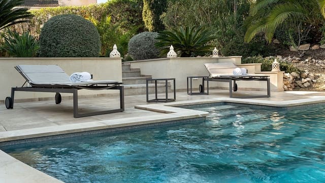 3 soveværelse Villa til salg i Santa Ponsa, Calvià med swimmingpool - € 1.995.000 (Ref: 9510230)