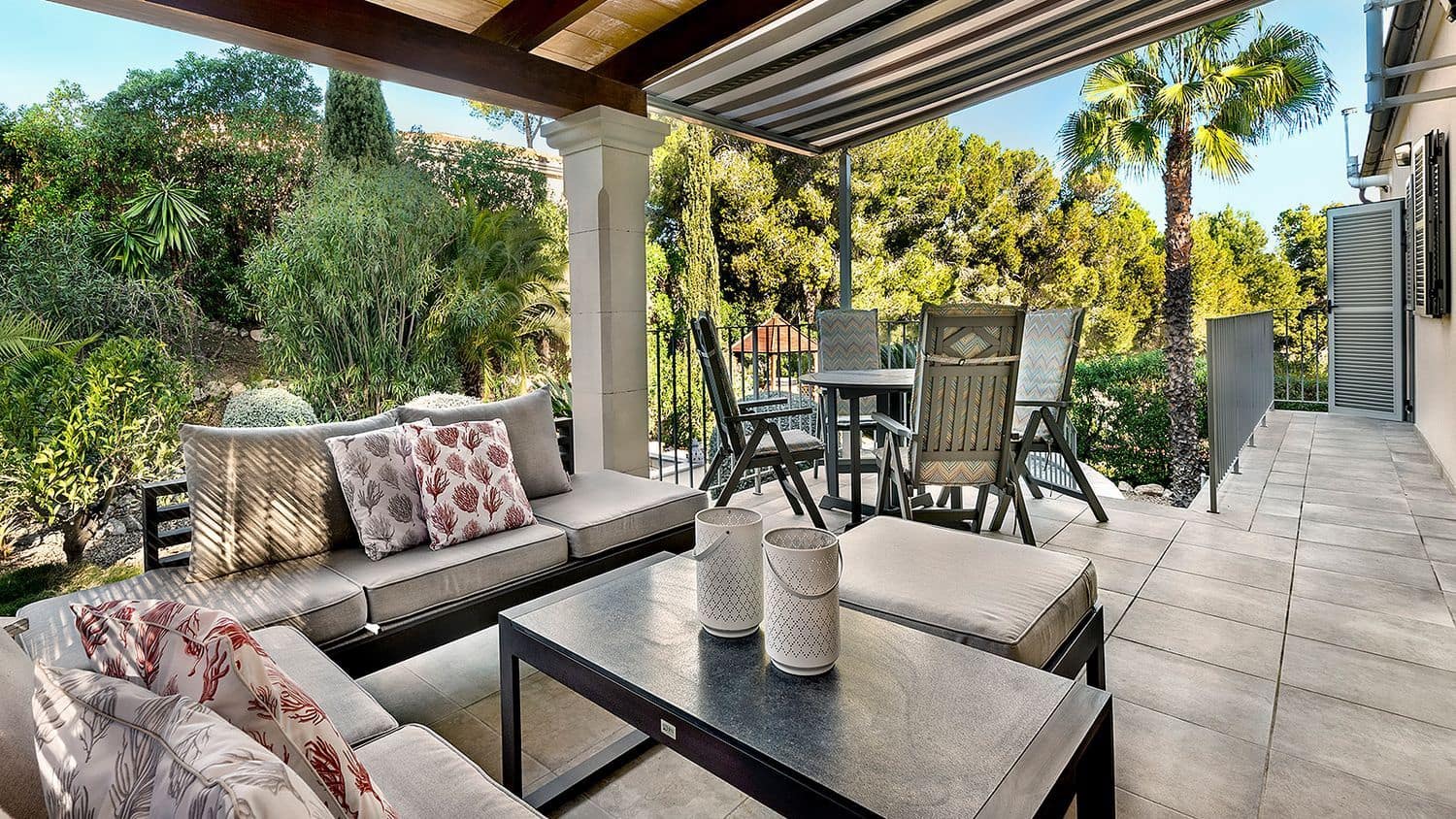 3 bedroom Villa for sale in Santa Ponsa with pool - € 1,995,000 (Ref: 9510230)