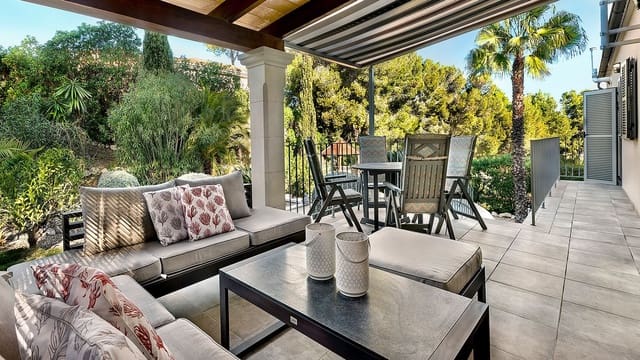 3 soveværelse Villa til salg i Santa Ponsa, Calvià med swimmingpool - € 1.995.000 (Ref: 9510230)