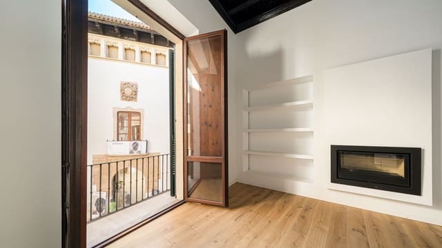 3 bedroom Apartment for rent in Monti-Sion, Palma de Mallorca - € 5,500 (Ref: 9547869)