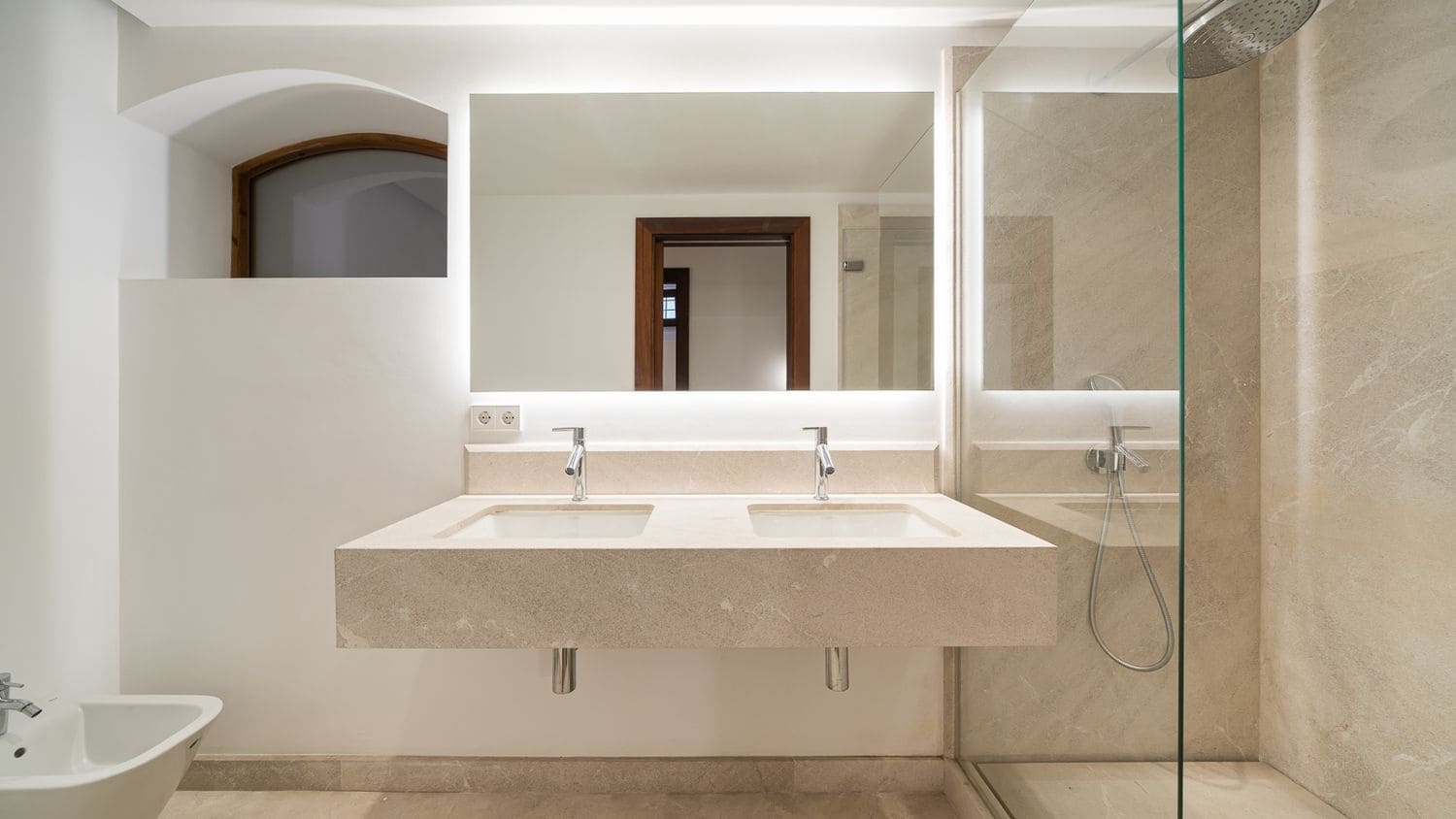 3 bedroom Apartment for rent in Palma de Mallorca - € 5,500 (Ref: 9547869)