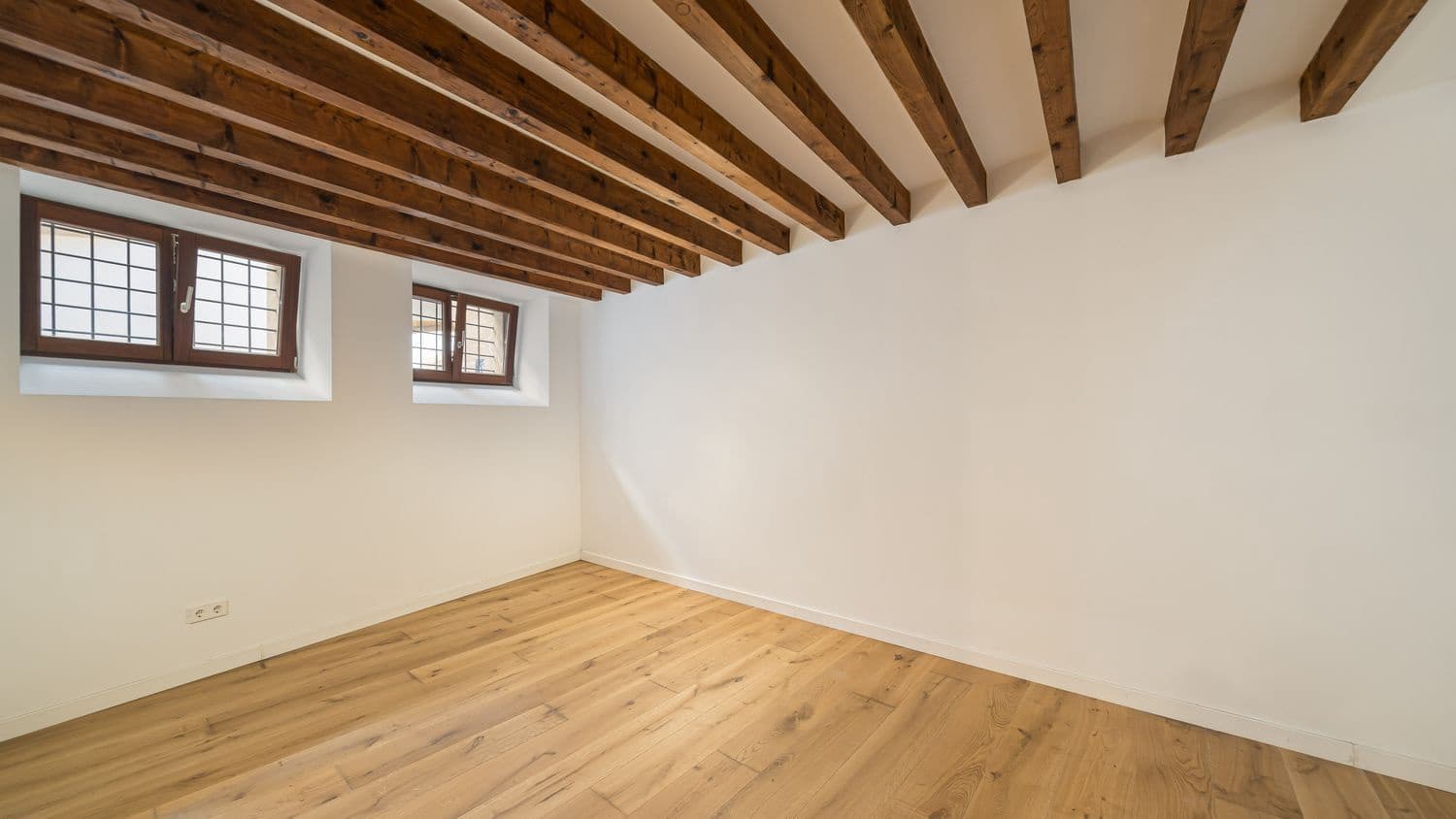 3 bedroom Apartment for rent in Palma de Mallorca - € 5,500 (Ref: 9547869)