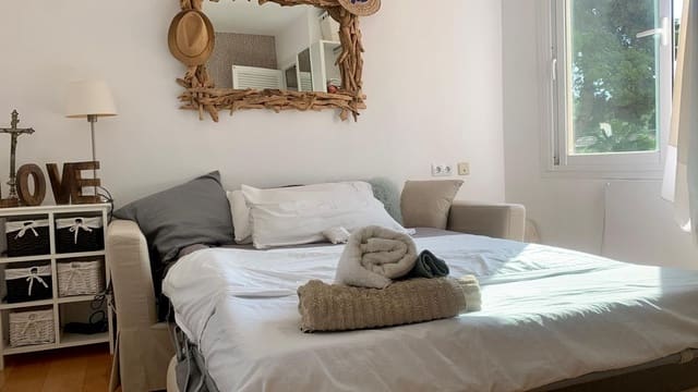 Apartamento de 2 habitaciones en Portals Nous, Calvià en alquiler con piscina - 2.450 € (Ref: 9547871)