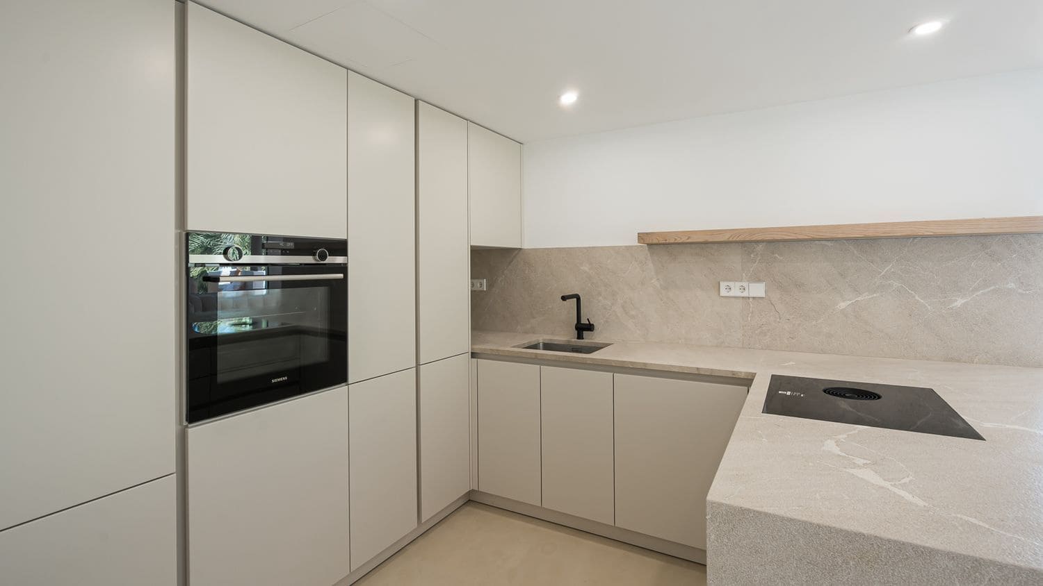 3 bedroom Apartment for rent in Puerto de Andratx with pool - € 3,500 (Ref: 9547872)