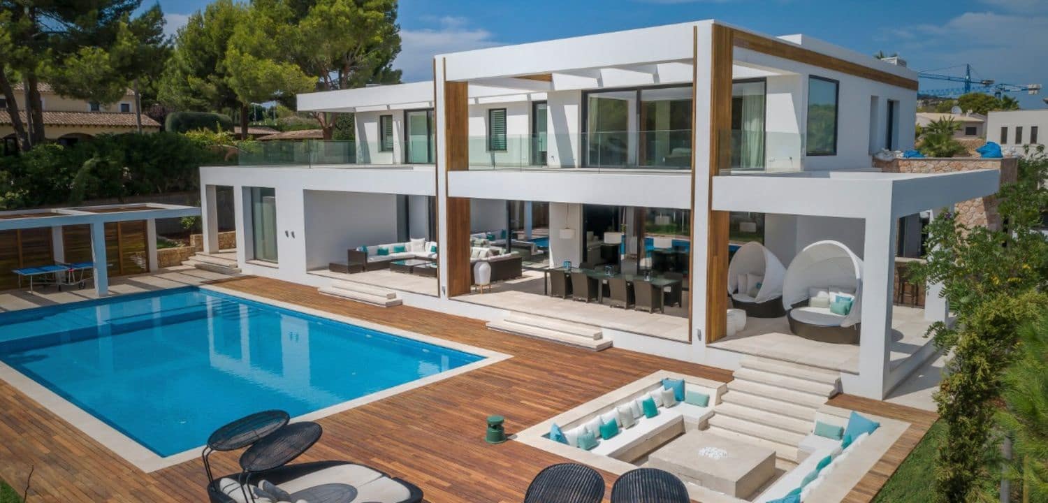 4 slaapkamer Villa te koop in Santa Ponsa met zwembad - € 7.500.000 (Ref: 9568226)