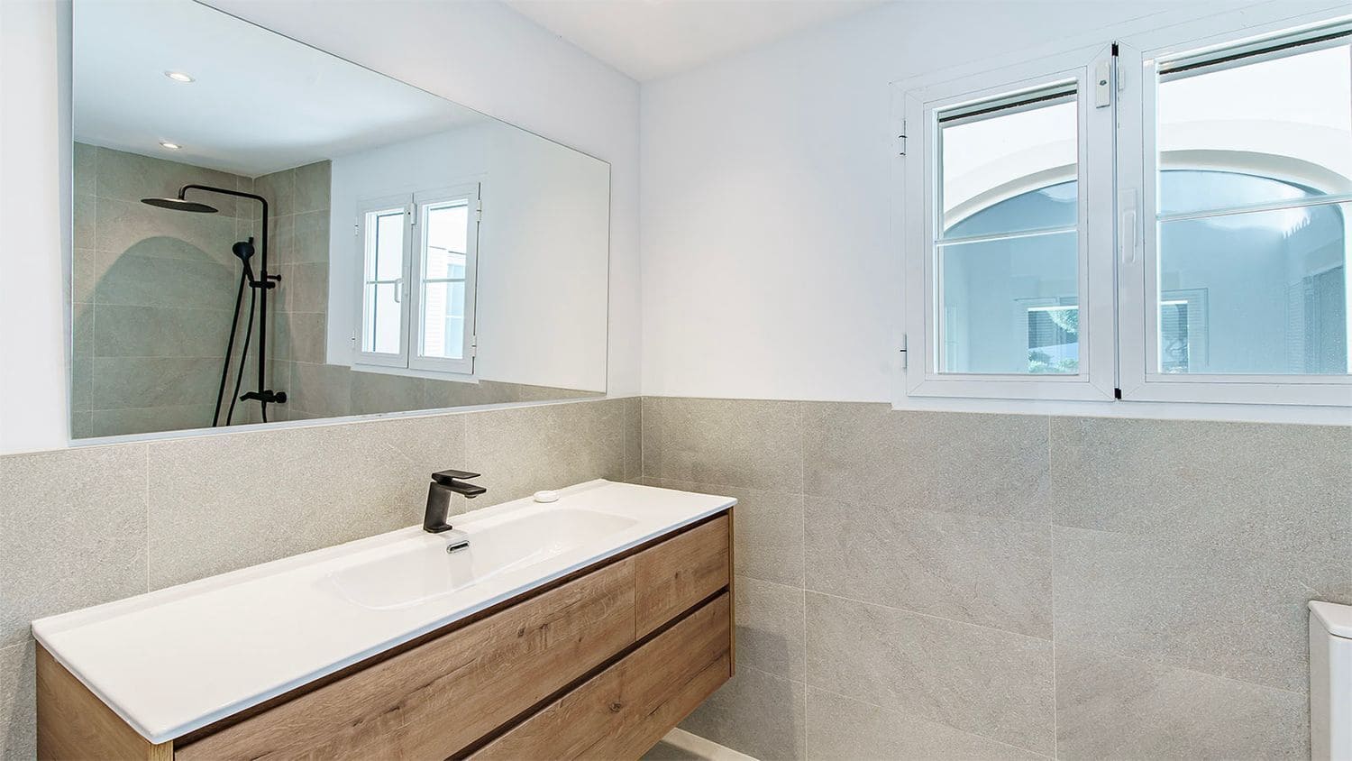 5 sypialnia Willa na sprzedaż w Santa Ponsa z basenem - 2 750 000 € (Ref: 9590836)