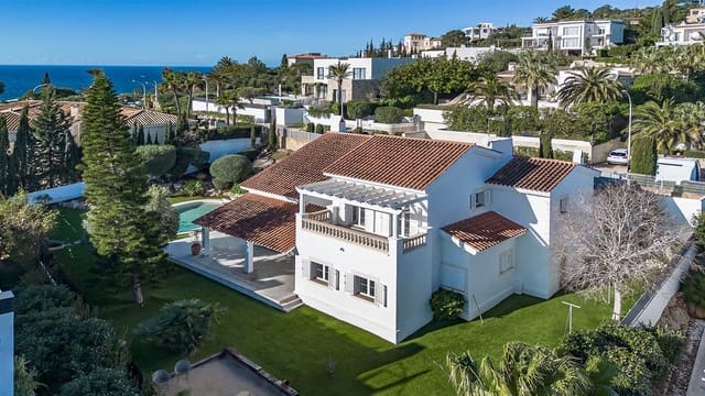 5 soverom Villa til salgs i Santa Ponsa, Calvià med svømmebasseng - € 2 750 000 (Ref: 9590836)