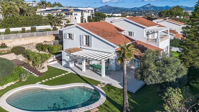 5 soverom Villa til salgs i Santa Ponsa, Calvià med svømmebasseng - € 2 750 000 (Ref: 9590836)