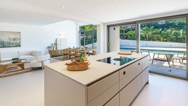 4 quarto Moradia para venda em Santa Ponsa, Calvià com piscina - 2 950 000 € (Ref: 9590837)