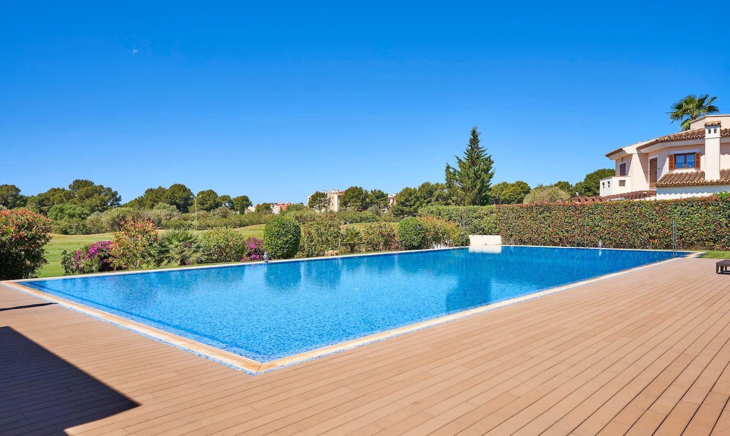 3 bedroom Villa for sale in Santa Ponsa with pool - € 1,750,000 (Ref: 9601084)