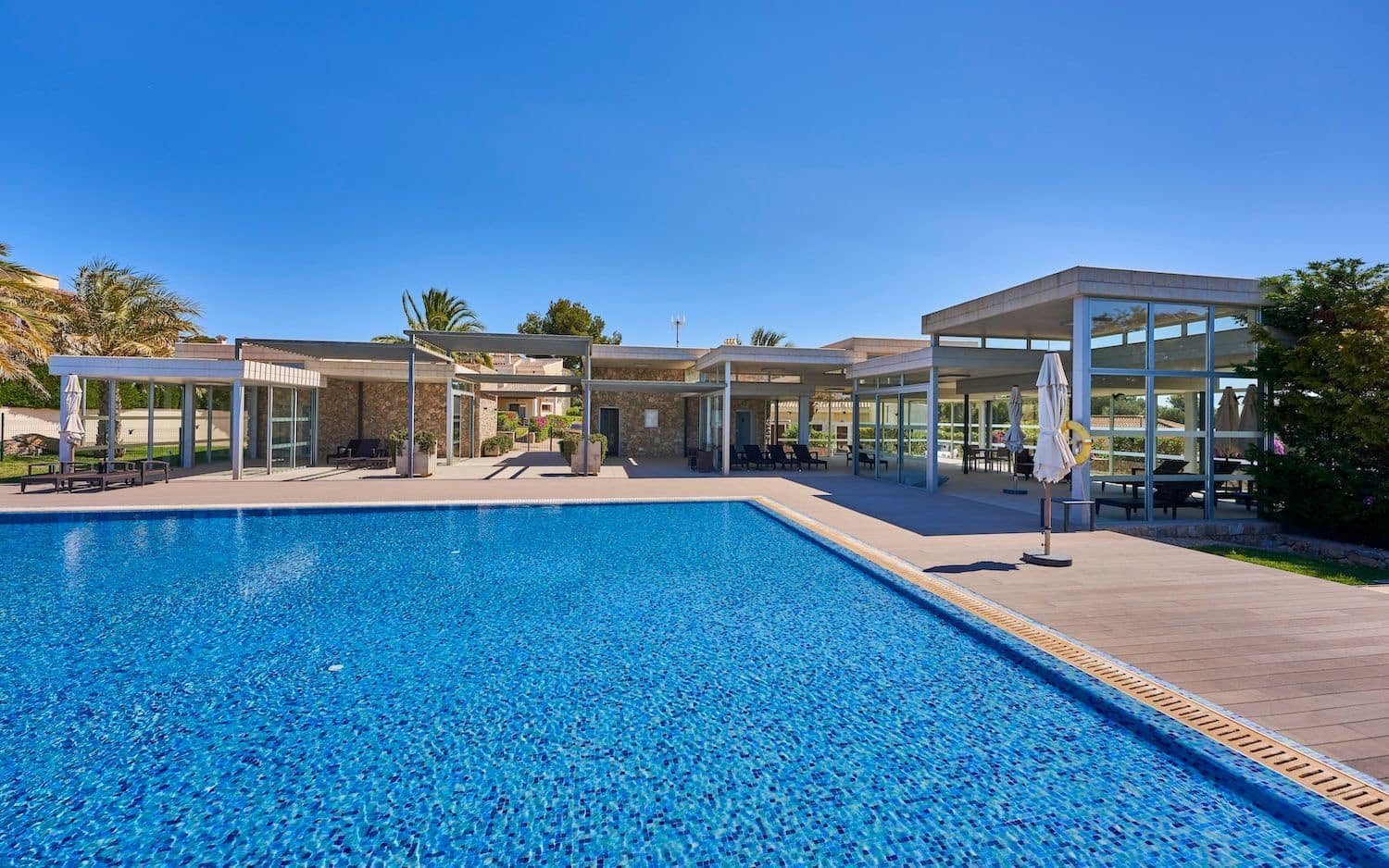 3 bedroom Villa for sale in Santa Ponsa with pool - € 1,750,000 (Ref: 9601084)