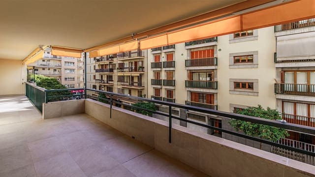 3 bedroom Apartment for sale in Jaume III, Palma de Mallorca - € 1,595,000 (Ref: 9618474)