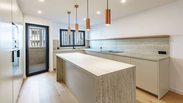 3 bedroom Apartment for sale in Jaume III, Palma de Mallorca - € 1,595,000 (Ref: 9618474)