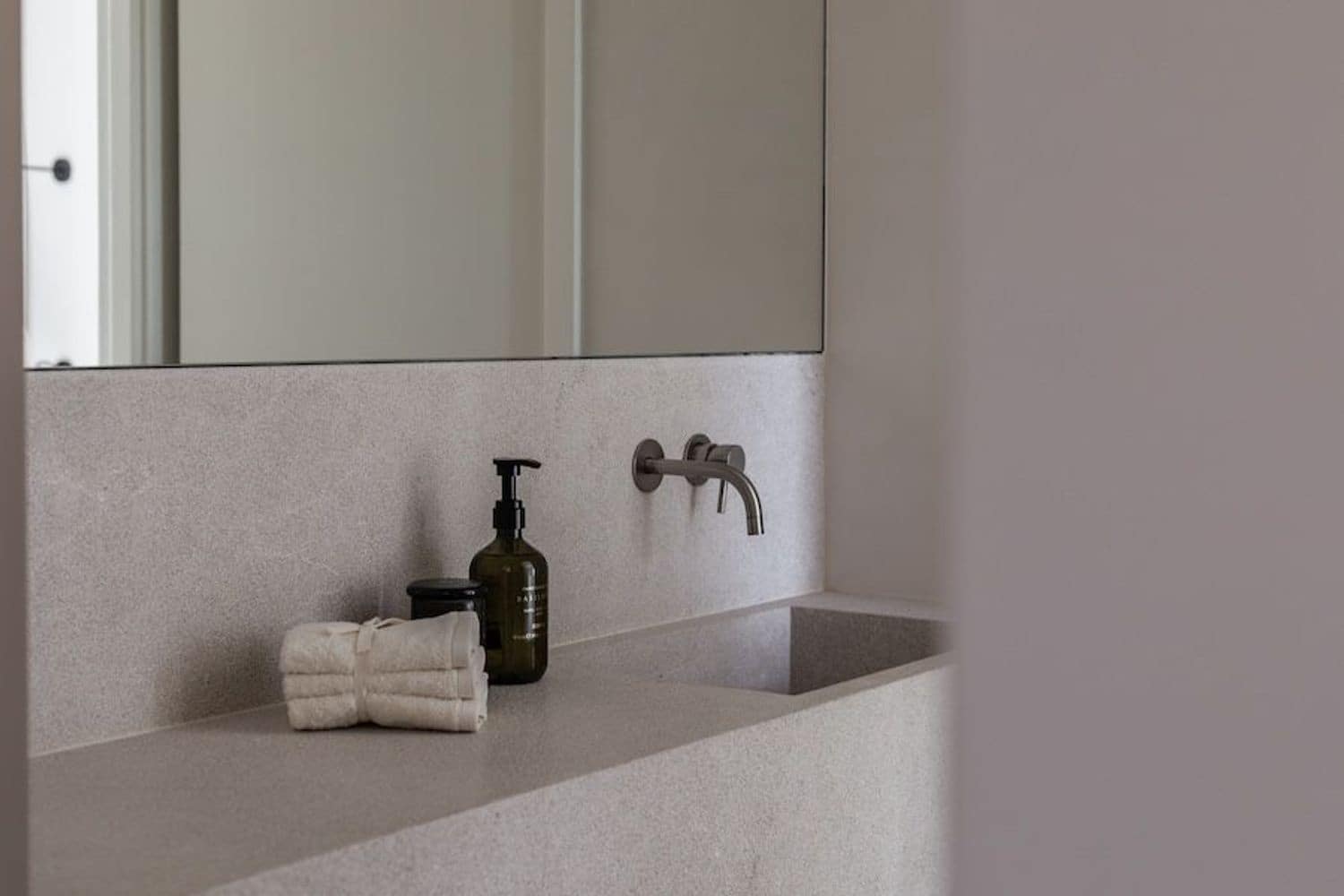 Apartamento de 2 habitaciones en Genova en venta con piscina - 1.500.000 € (Ref: 9629768)