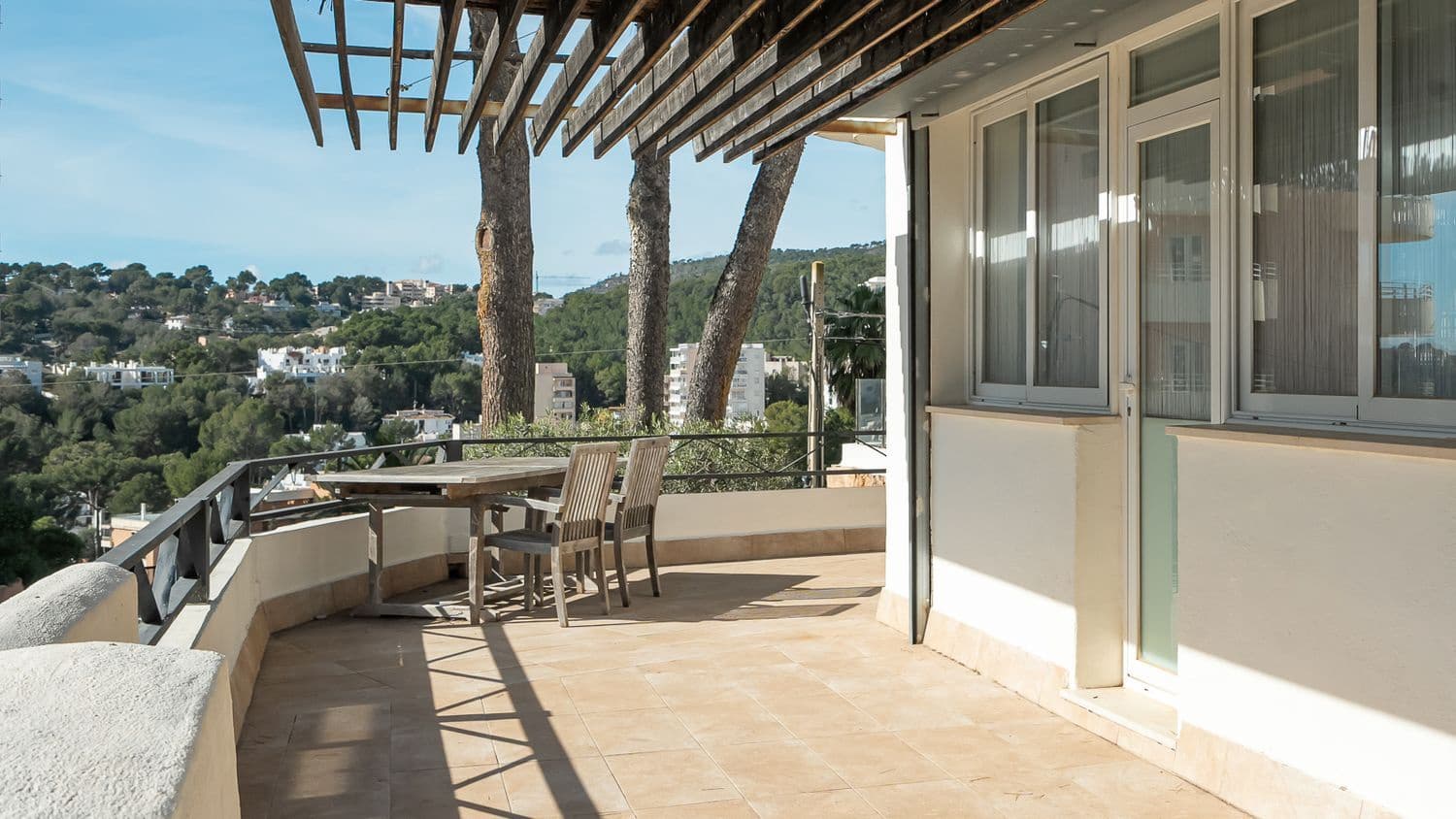 3 Zimmer Apartment zu verkaufen in Genova mit Pool - 799.000 € (Ref: 9677000)