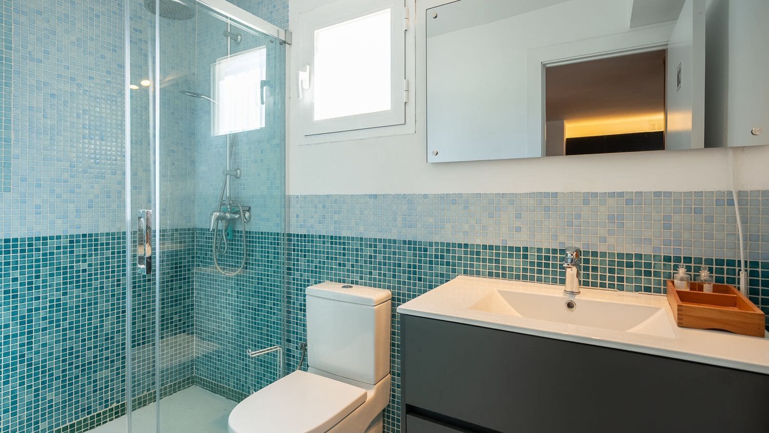 3 Zimmer Apartment zu verkaufen in Genova mit Pool - 799.000 € (Ref: 9677000)