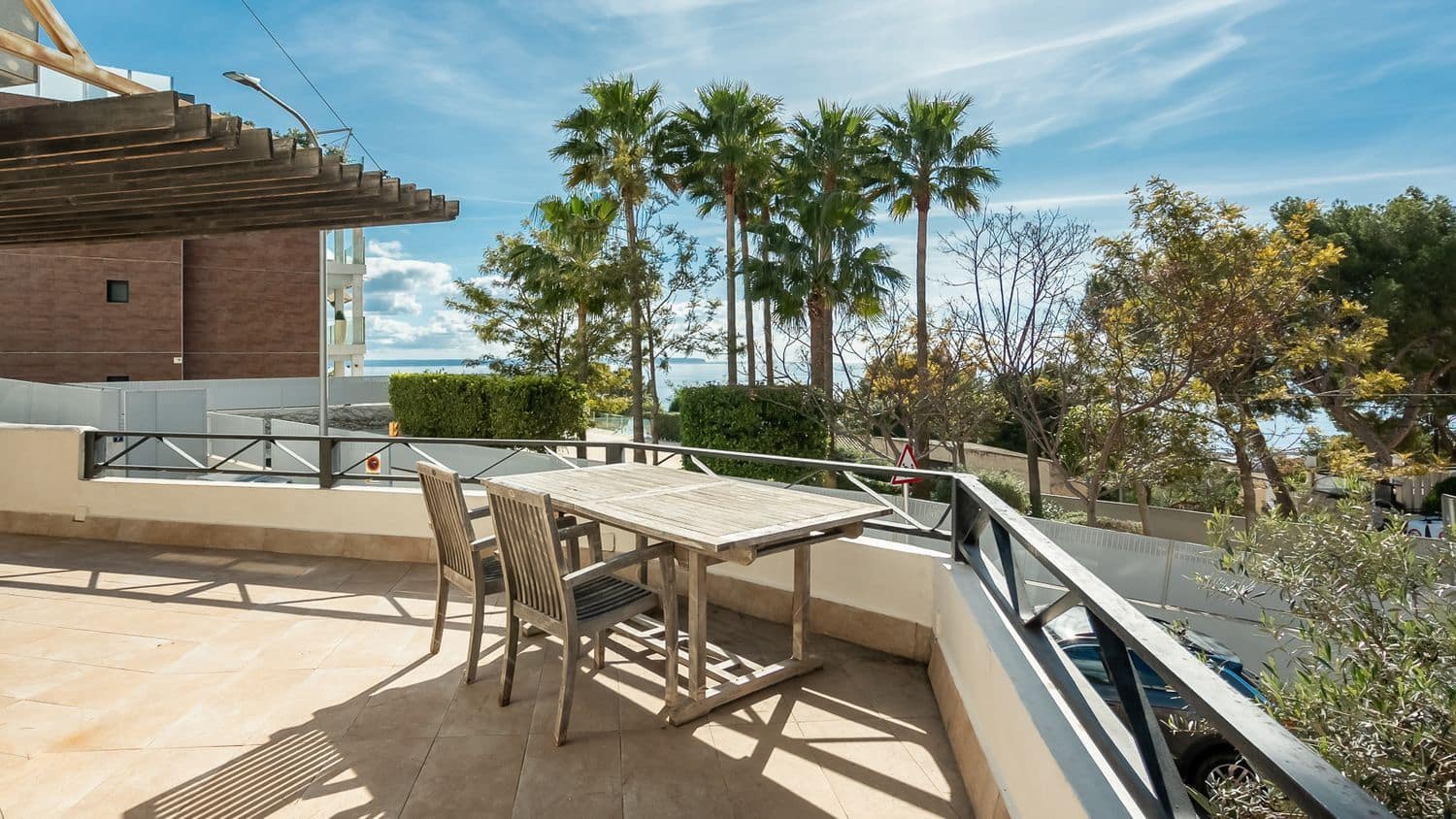 3 Zimmer Apartment zu verkaufen in Genova mit Pool - 799.000 € (Ref: 9677000)