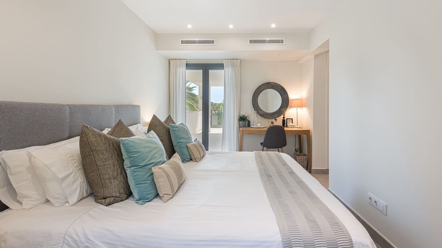 5 soverom Villa til salgs i Santa Ponsa med svømmebasseng - € 2 995 000 (Ref: 9679598)