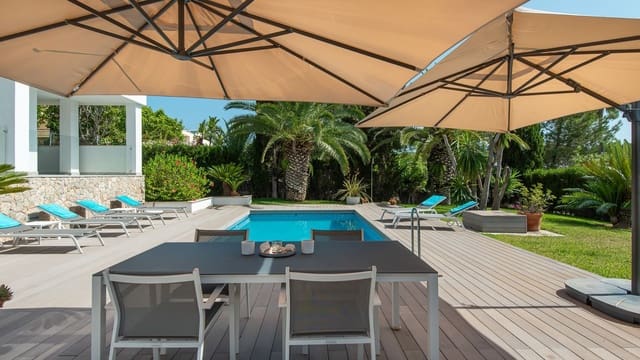 5 soverom Villa til salgs i Santa Ponsa, Calvià med svømmebasseng - € 2 995 000 (Ref: 9679598)