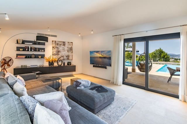 4 slaapkamer Villa te koop in Santa Ponsa, Calvià met zwembad - € 7.390.000 (Ref: 9682398)