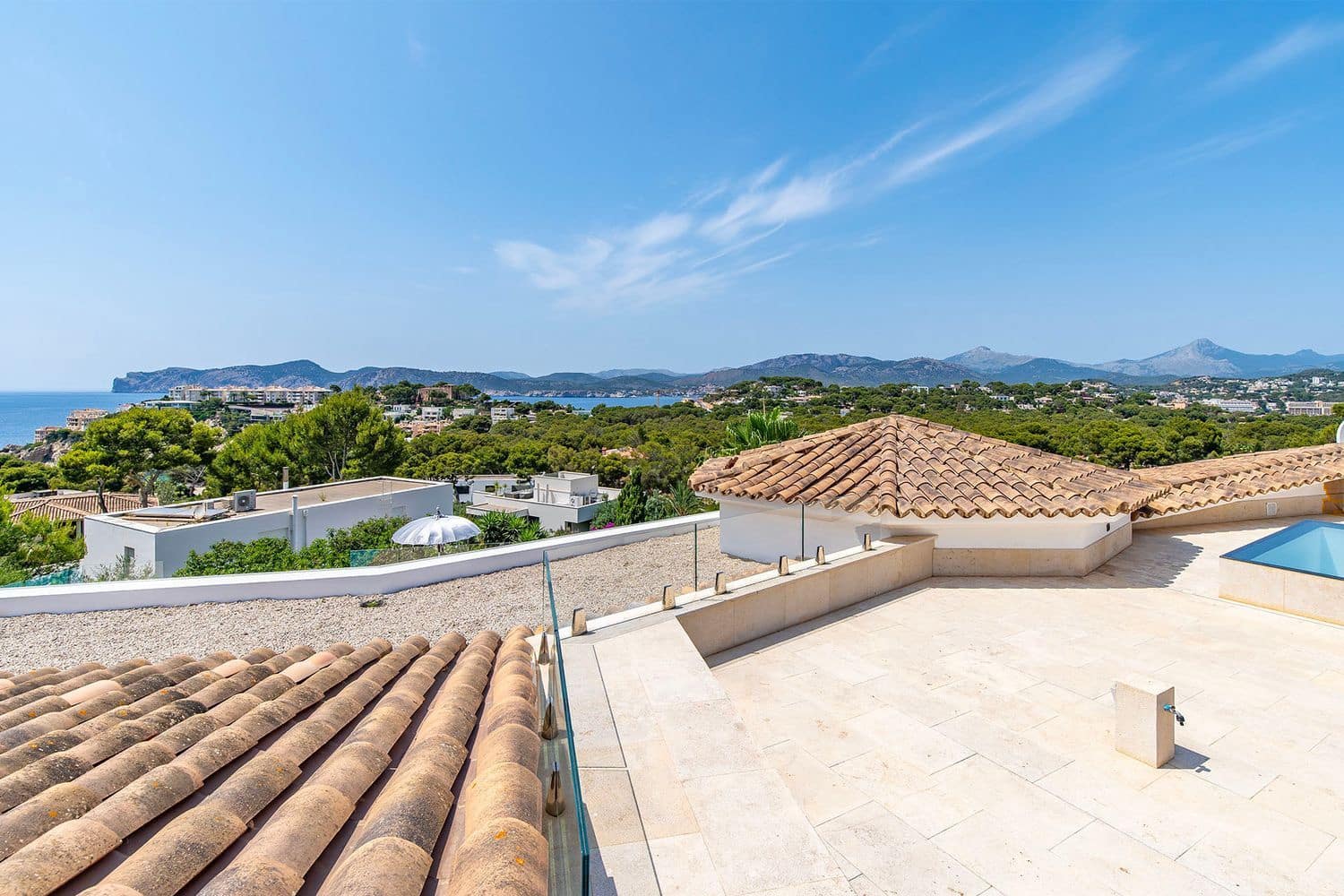 4 slaapkamer Villa te koop in Santa Ponsa met zwembad - € 7.390.000 (Ref: 9682398)