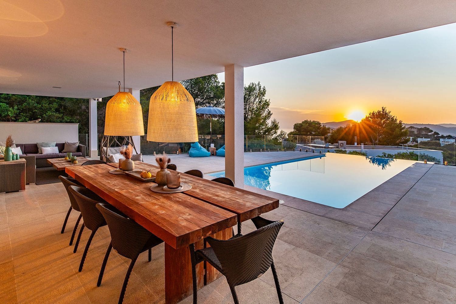 4 slaapkamer Villa te koop in Santa Ponsa met zwembad - € 7.390.000 (Ref: 9682398)