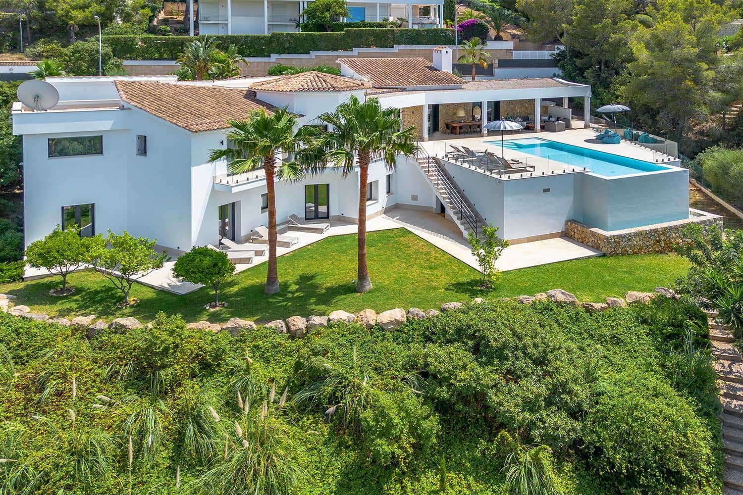 4 slaapkamer Villa te koop in Santa Ponsa met zwembad - € 7.390.000 (Ref: 9682398)