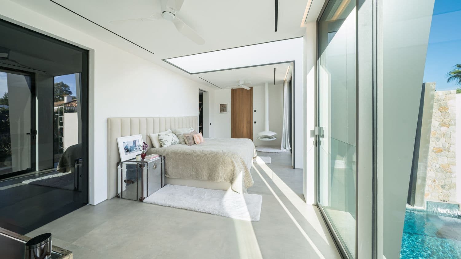 5 bedroom Villa for sale in Santa Ponsa with pool - € 5,500,000 (Ref: 9698122)