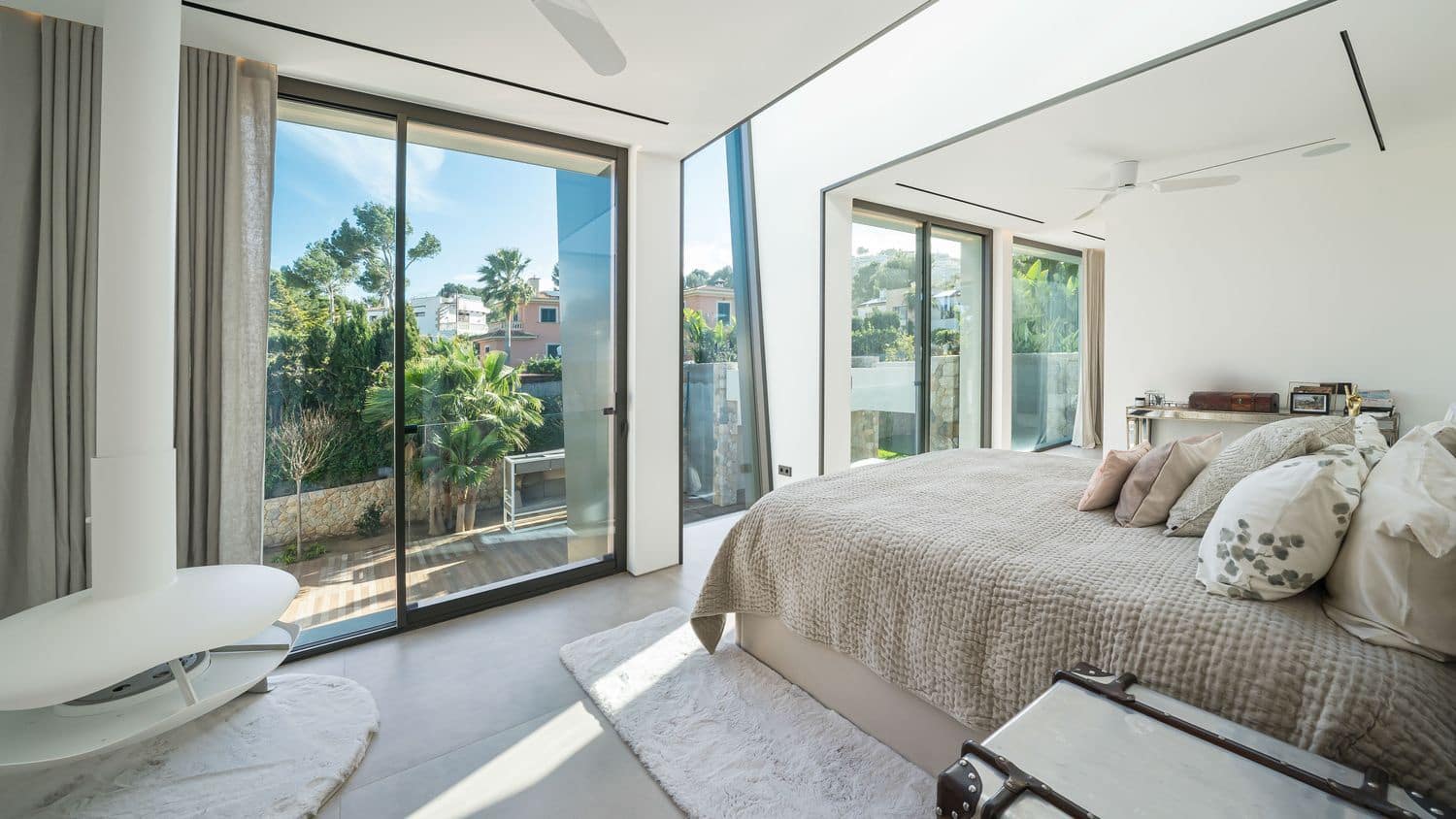 5 bedroom Villa for sale in Santa Ponsa with pool - € 5,500,000 (Ref: 9698122)