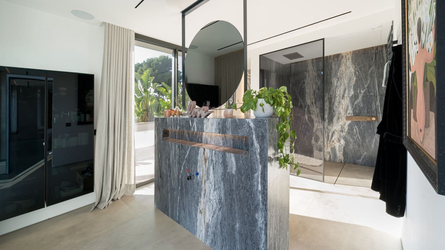 5 bedroom Villa for sale in Santa Ponsa with pool - € 5,500,000 (Ref: 9698122)