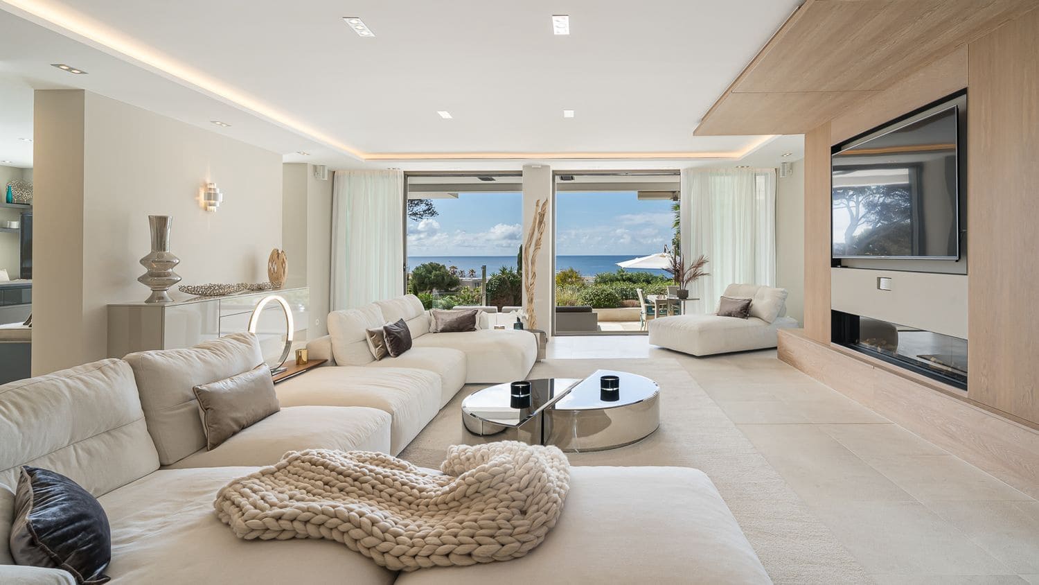 4 soveværelse Villa til salg i Santa Ponsa med swimmingpool - € 6.500.000 (Ref: 9698123)