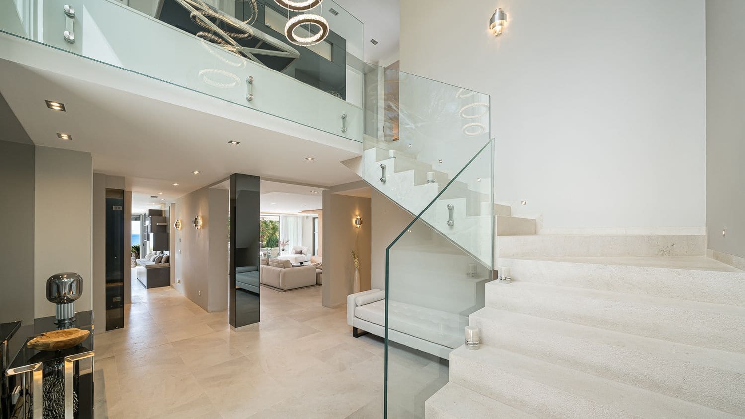 4 soveværelse Villa til salg i Santa Ponsa med swimmingpool - € 6.500.000 (Ref: 9698123)