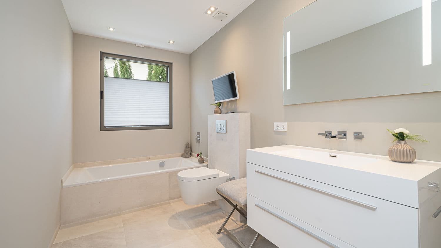 4 soveværelse Villa til salg i Santa Ponsa med swimmingpool - € 6.500.000 (Ref: 9698123)