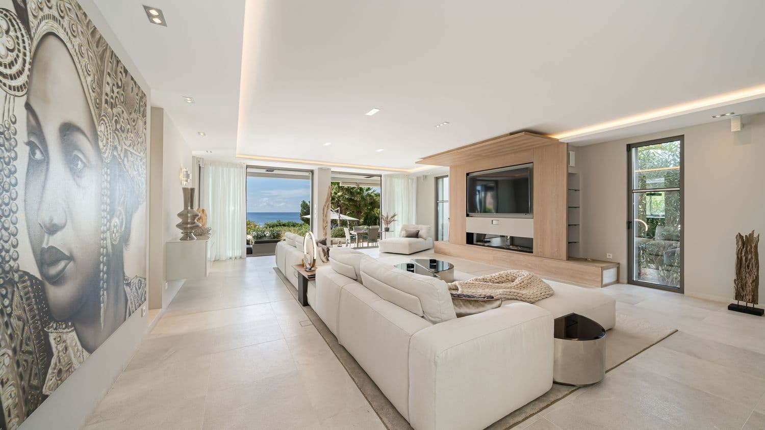 4 soveværelse Villa til salg i Santa Ponsa med swimmingpool - € 6.500.000 (Ref: 9698123)