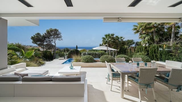 4 soveværelse Villa til salg i Santa Ponsa, Calvià med swimmingpool - € 6.500.000 (Ref: 9698123)