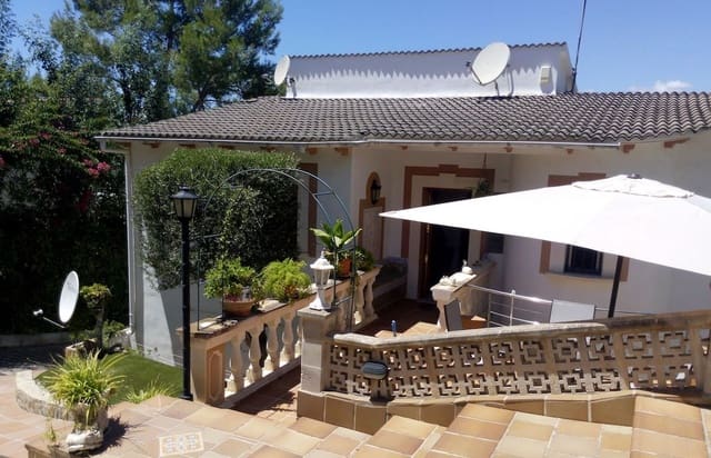 5 soverom Villa til salgs i Santa Ponsa, Calvià med svømmebasseng - € 2 900 000 (Ref: 9730182)