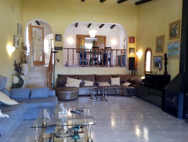 5 soverom Villa til salgs i Santa Ponsa, Calvià med svømmebasseng - € 2 900 000 (Ref: 9730182)