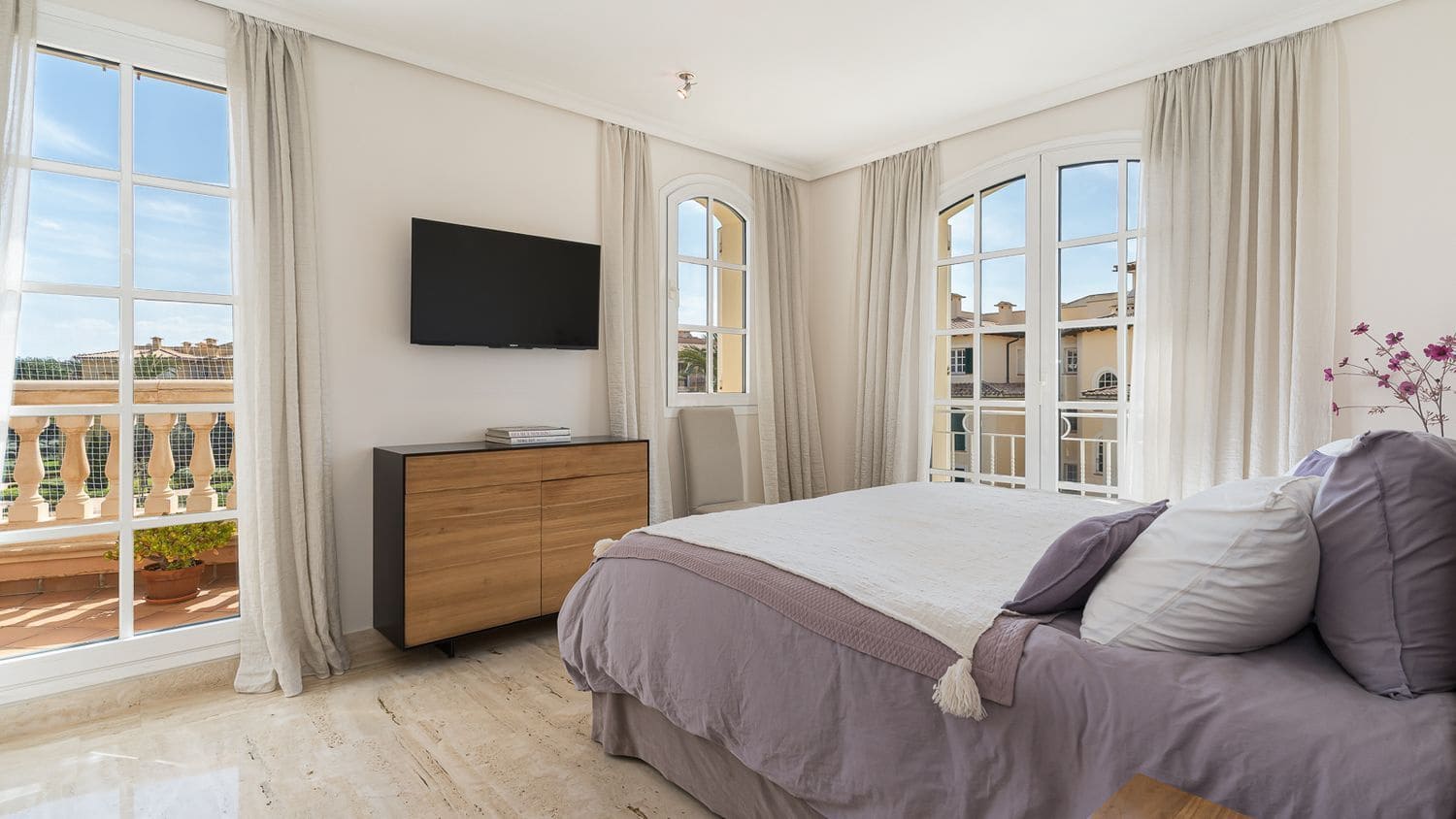 1 slaapkamer Appartement te koop in Palmanova met zwembad - € 2.250.000 (Ref: 9738415)