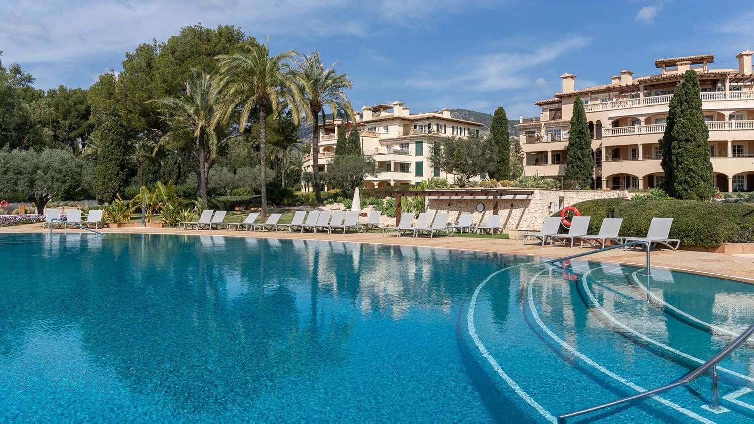 1 slaapkamer Appartement te koop in Palmanova met zwembad - € 2.250.000 (Ref: 9738415)