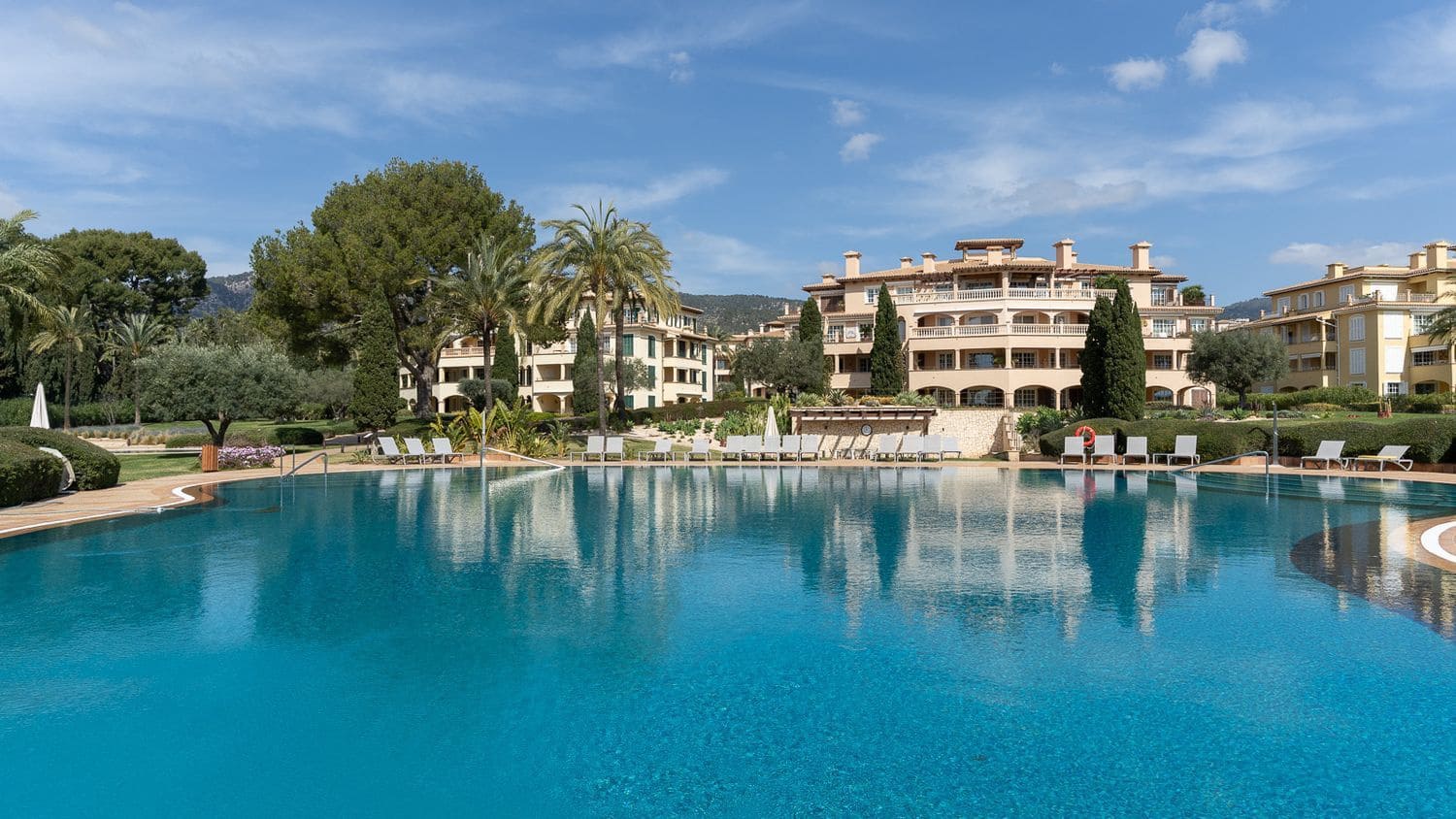 1 slaapkamer Appartement te koop in Palmanova met zwembad - € 2.250.000 (Ref: 9738415)