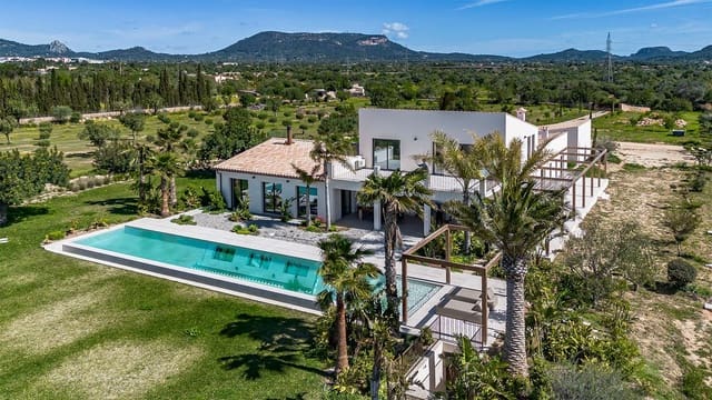 Chalet de 3 habitaciones en Llucmajor en venta con piscina - 6.300.000 € (Ref: 9744103)