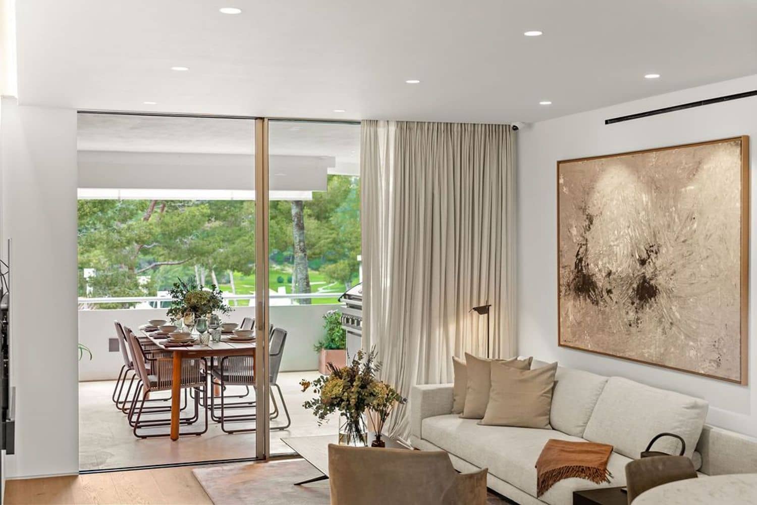 3 bedroom Apartment for sale in Bendinat with pool - € 1,495,000 (Ref: 9745257)