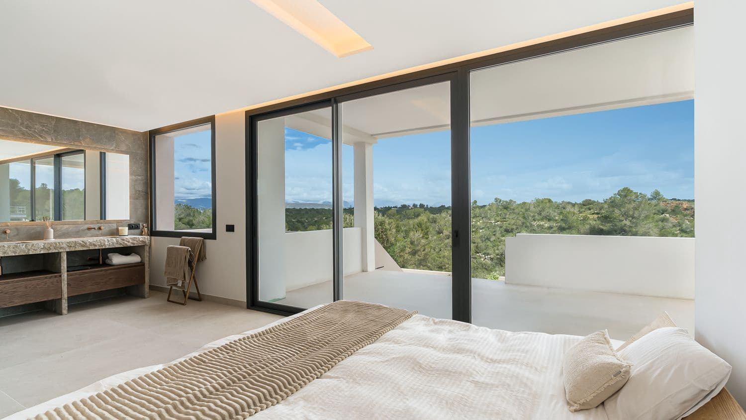 3 quarto Moradia para venda em Son Ferriol com piscina - 2 400 000 € (Ref: 9763579)