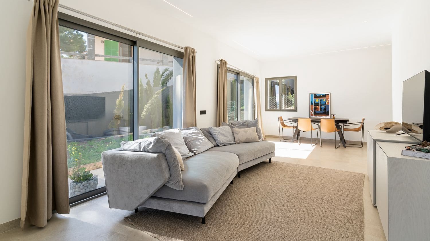 3 bedroom Villa for sale in El Toro / Port Adriano with pool - € 1,750,000 (Ref: 9775938)