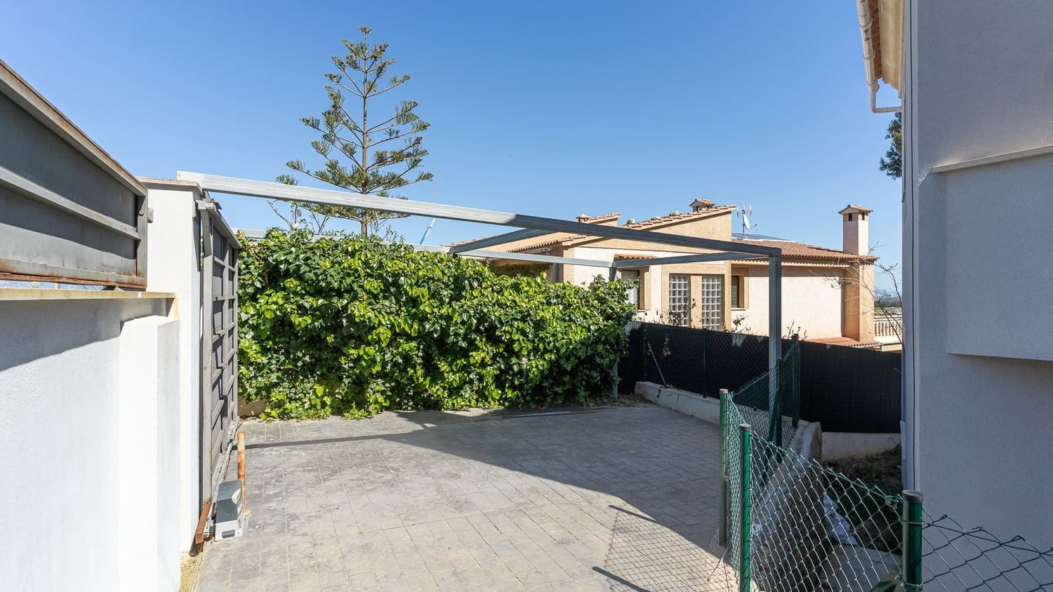 3 bedroom Villa for sale in El Toro / Port Adriano with pool - € 1,750,000 (Ref: 9775938)