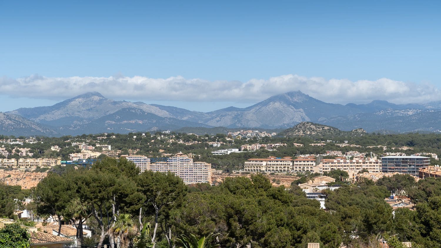 3 bedroom Villa for sale in El Toro / Port Adriano with pool - € 1,750,000 (Ref: 9775938)