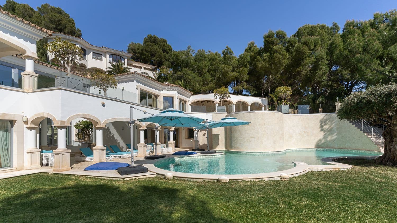 7 bedroom Villa for sale in Costa de la Calma with pool - € 6,950,000 (Ref: 9777922)