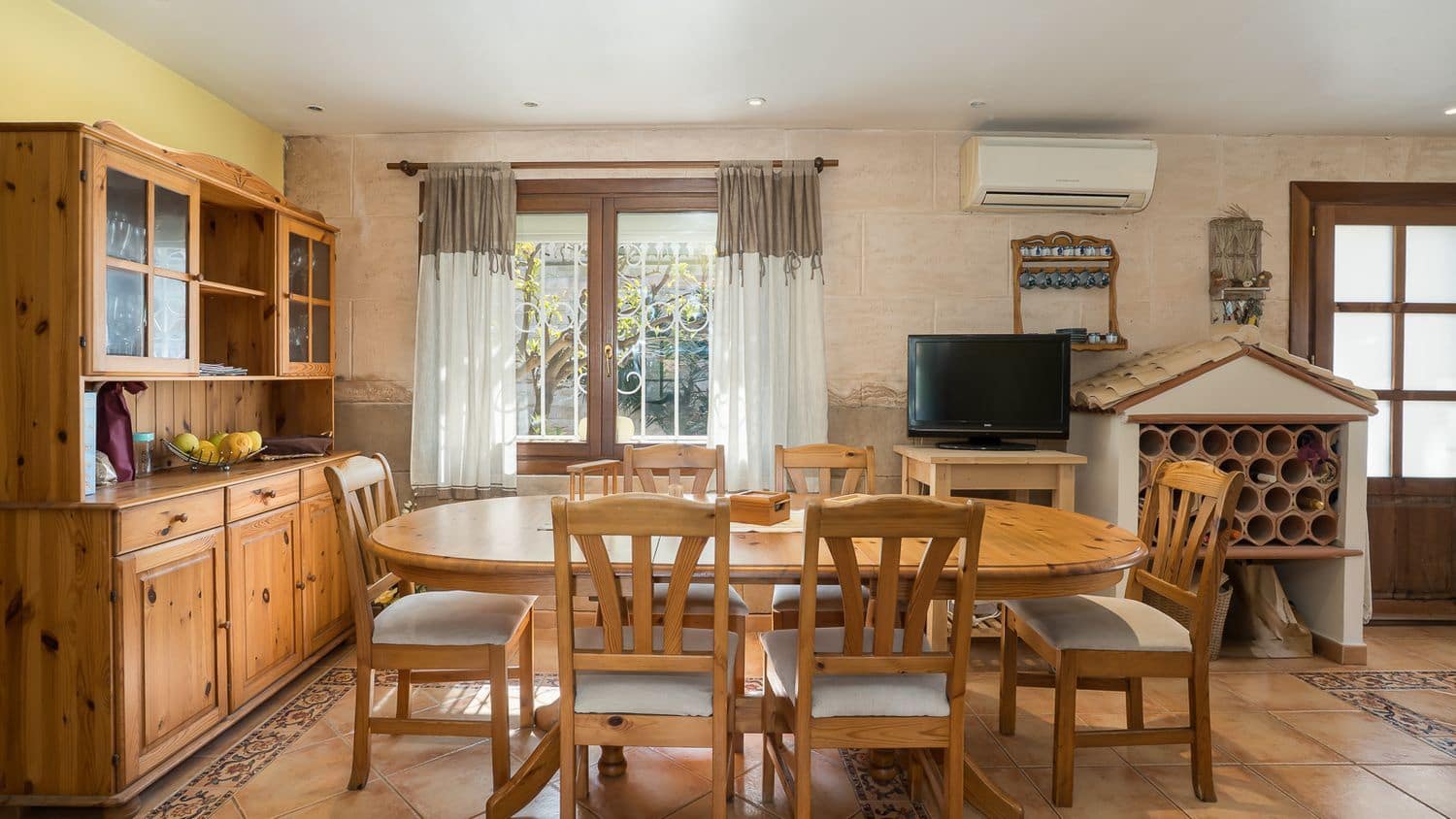 6 Zimmer Villa zu verkaufen in Palmanova mit Pool - 1.795.000 € (Ref: 9827125)