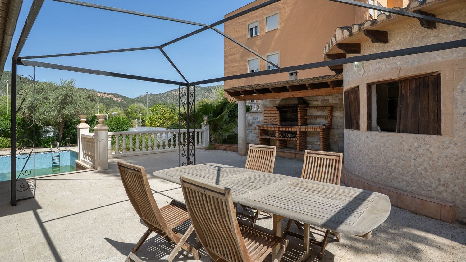 6 Zimmer Villa zu verkaufen in Palmanova mit Pool - 1.795.000 € (Ref: 9827125)