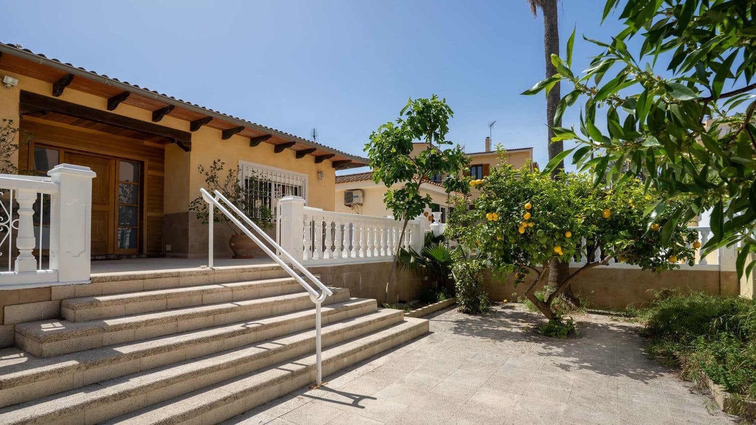 6 Zimmer Villa zu verkaufen in Palmanova mit Pool - 1.795.000 € (Ref: 9827125)